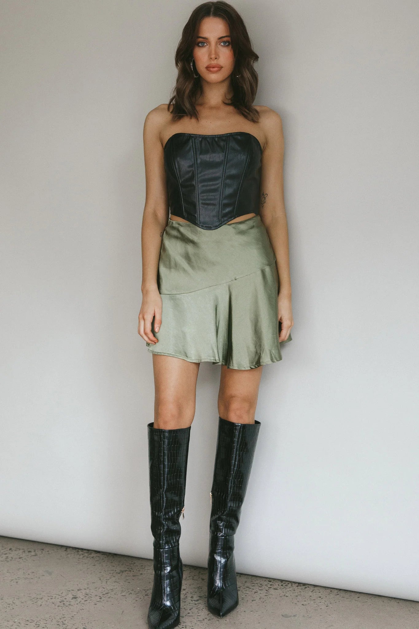 Gwyneth Flounce Mini Skirt Khaki