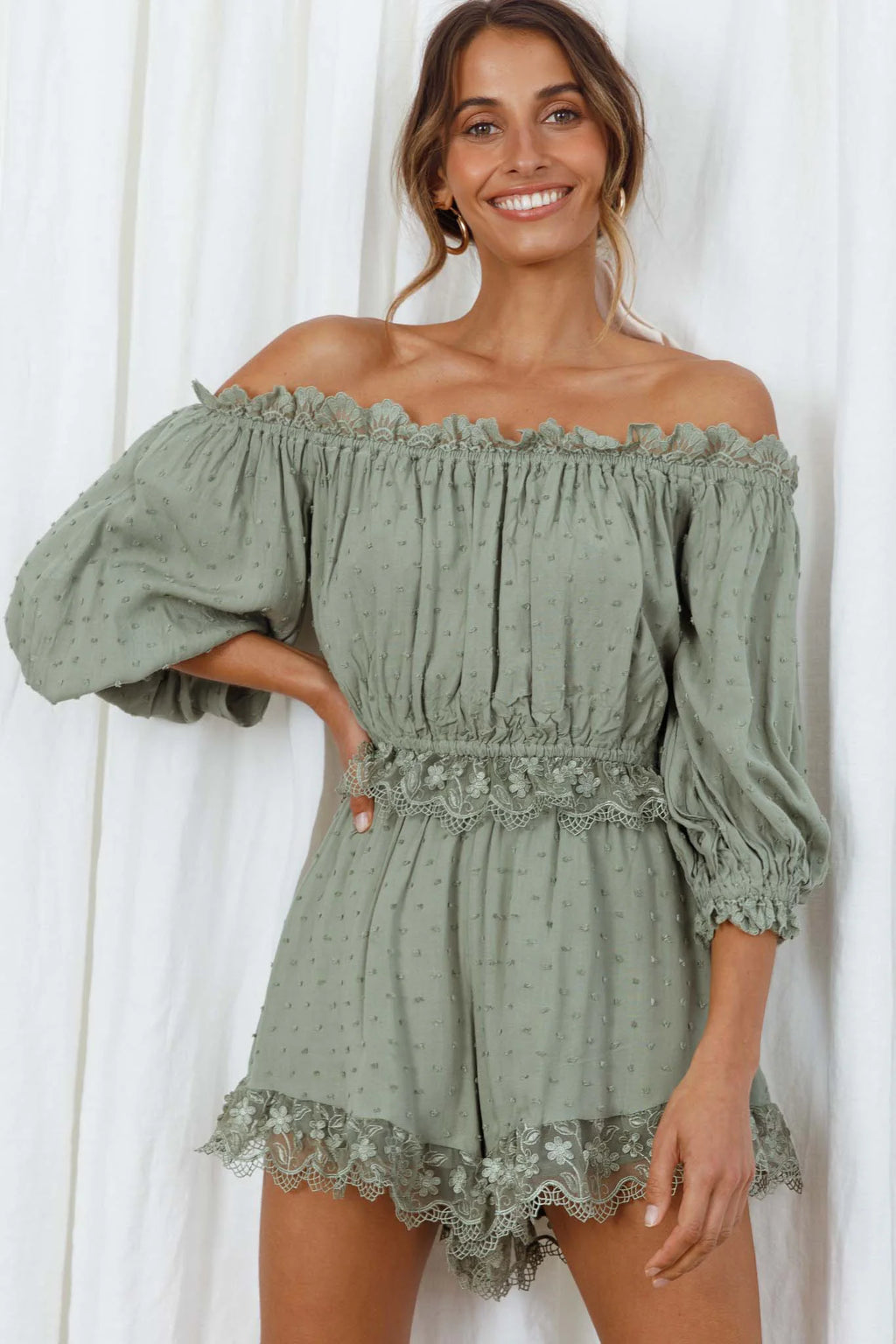 Romilly Scalloped Lace Trim Shorts Olive