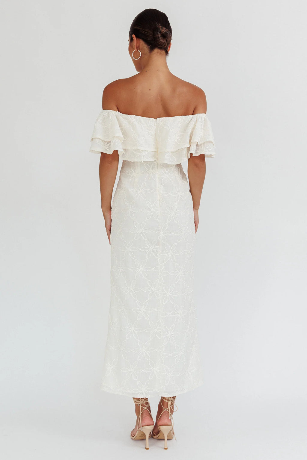 Beauty Within On-Off-Shoulder Maxi Dress Cream